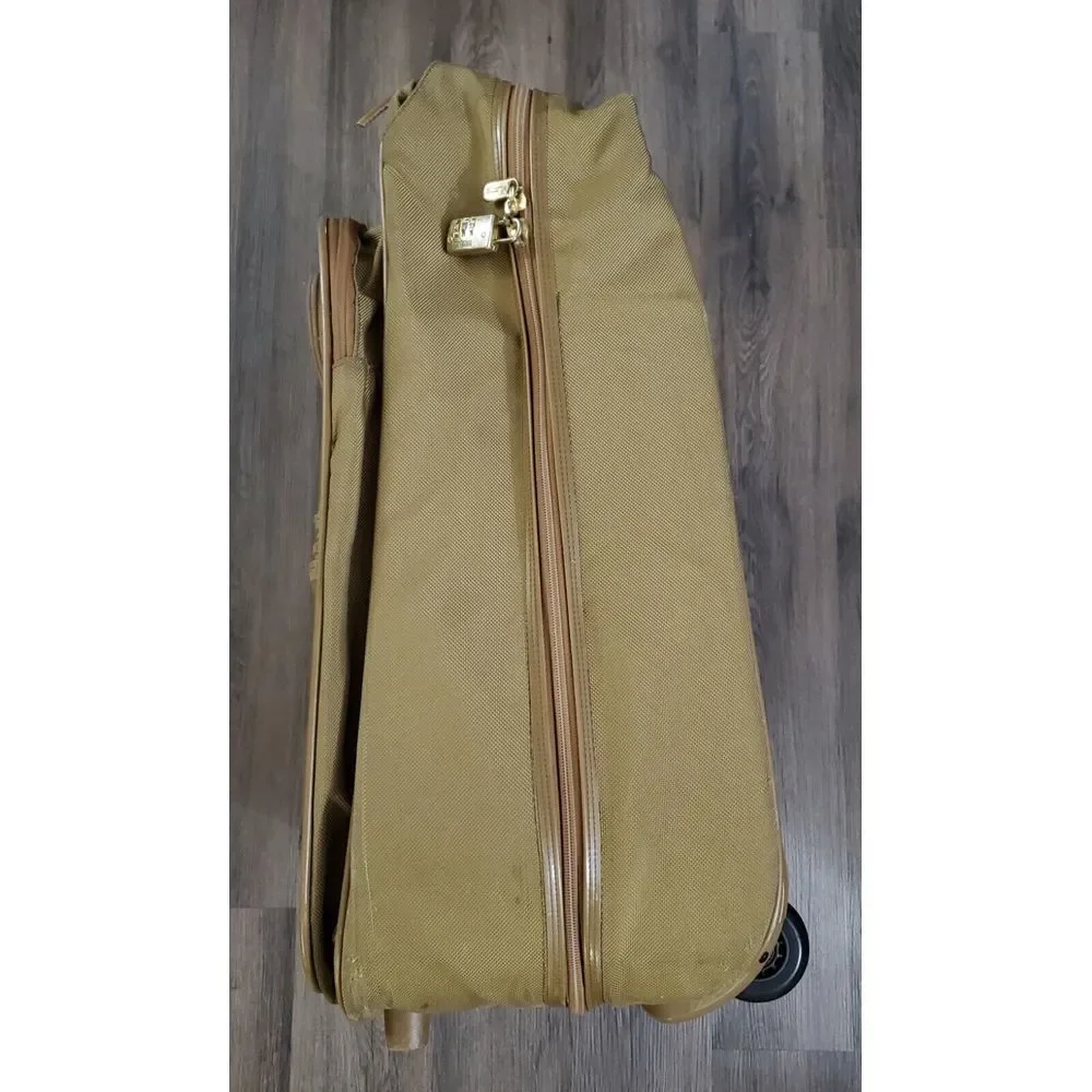 Hartmann Intensity Collection Medium Traveler Garment Bag Luggage‎
